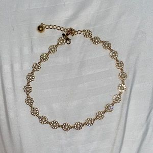 Kate spade pearl/diamond daisy chocked necklace